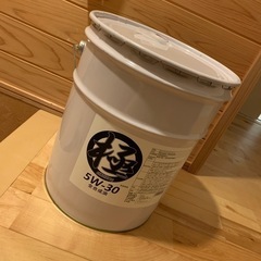 エンジンオイル廃油