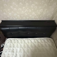 ベッドとマットレスセット
