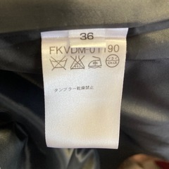 MICHEL KLEIN トレンチコートの画像