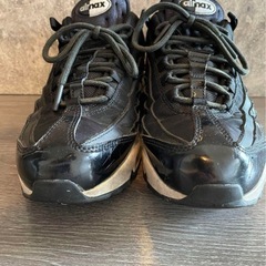 ナイキ　エアマックス95 黒の画像