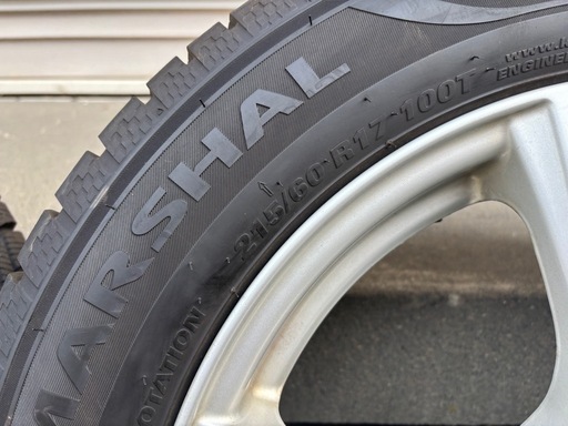 【お渡し予定者あり】スタッドレスタイヤ 215 60 R17 エスティマハイブリッド 