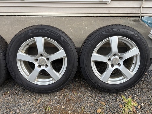 【お渡し予定者あり】スタッドレスタイヤ 215 60 R17 エスティマハイブリッド