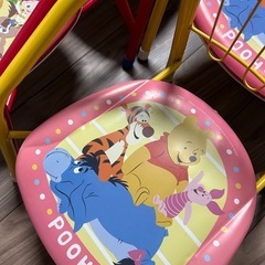 値下げ　子ども椅子　トイストーリーとプーさんの画像
