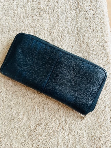 TOD's 紺 レザー 長財布
