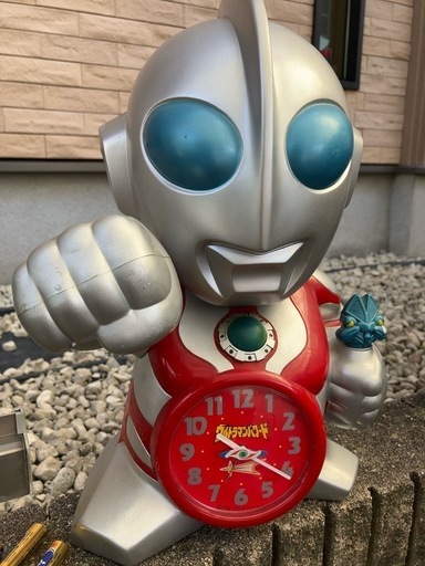 ウルトラマンパワード目覚まし時計