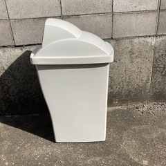未使用　コカコーラゴミ箱①の画像