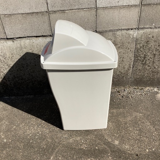 未使用　コカコーラゴミ箱②