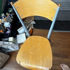 ダイニングテーブルの画像