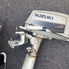 SUZUKI 船外機　エンジン　ボート　4馬力の画像