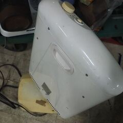 電気ストーブ、赤外線、すぐ温まります、３３ｘ２０ｘ５７の画像