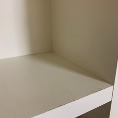IKEAの本棚の画像