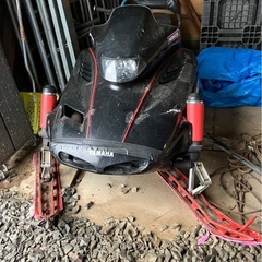 商談中です！値下げ！部品取り！ YAMAHAのスノーモービルVM...