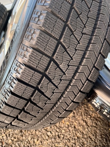 9割残りブリザックVRX 215
/60R17 96s