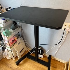 スタンディングデスクの画像