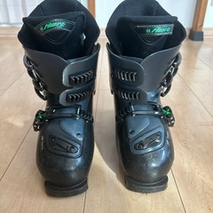 スキーブーツの画像