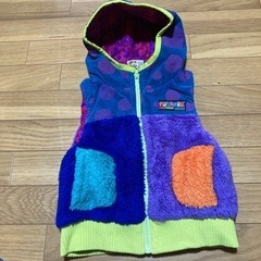 ほぼ着てません。　100cm ベスト　アウター　ジャンバー