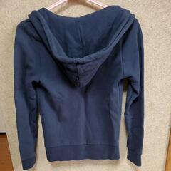 ネイビー スウェットパーカー 無地　Sサイズ　身幅約39.5cm 中古の画像