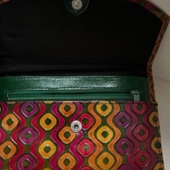 手作りアジアン財布（古銭入れが破れあり）の画像