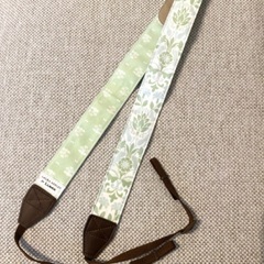 パナソニック カメラ　ショルダーストラップ ローラアシュレイ　花柄の画像