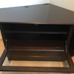 テレビボードの画像