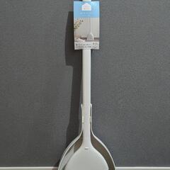 新品　マーナ　ほうき・チリトリセット　白
