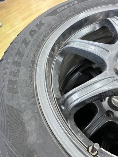 225/60r17 バリ山スタッドレス4本　旭川市　絶対1番安い！