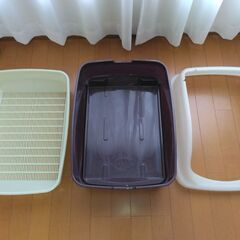 猫トイレ　中古品(たぶん猫は未使用)の画像