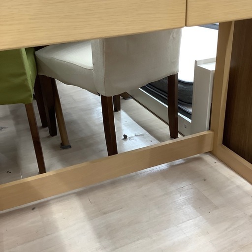 ニトリのデスクのご紹介です