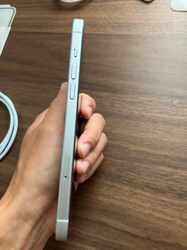 iphone15 plus 128gb ダブル物理SIMカードのみ対応