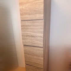 LOWYA 食器棚