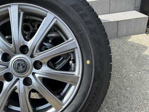 2023年製　195/65r15 ブリザック　スタッドレス　岐阜　愛知　ヴォクシー