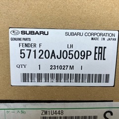 スバル　レガシィ　アウトバック　AWD 2.5L 2.5i EyeSight  紺  フロントフェンダー　の画像