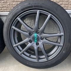 スタッドレスタイヤの画像