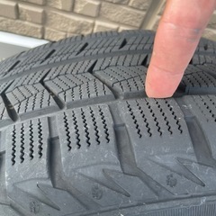 スタッドレスタイヤの画像