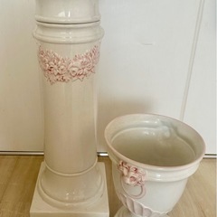 🟥ロココ調のコラムセットの画像