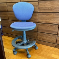 デスクチェアーの画像