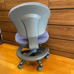 デスクチェアーの画像
