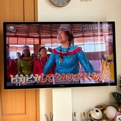 55インチテレビ　壁寄せスタンド付きの画像