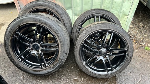 【値下げ中】ブリヂストン18インチアルミ4本タイヤセット【ブレンボ対応】