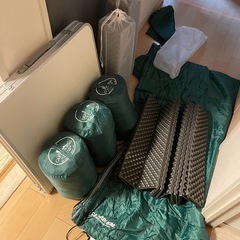 現金、寝不足などのセットですの画像