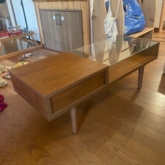 コーヒーテーブル　フランフラン？