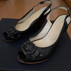 サンダル　DIANA 中古　22㎝の画像