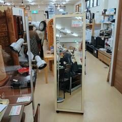 両面ミラー☆店舗向け、大きいサイズ、ナチュラルカラー、キャスター付【こちらは店舗です。浜村鹿野温泉ICから3分 買取本舗 宮本リサイクル 営業時間9～19時 定休日水曜のみ←連絡できませんm(_ _)m】の画像