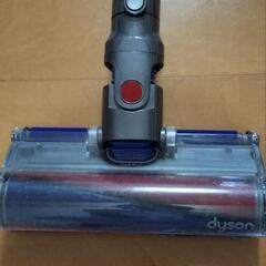 【取引終了】dyson コードレスサイクロン掃除機 V6の画像