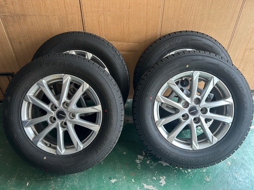 タイヤホイール225/65/R17