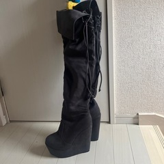 ニーハイブーツの画像