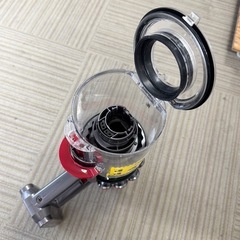 【超美品‼️】ダイソン V10 コードレススティッククリーナー サイクロン式掃除機 ハンディ掃除機の画像