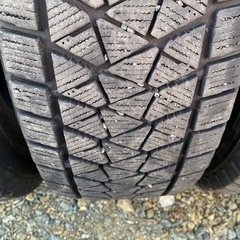スタッドレス　ブリヂストン　DMV2　215/70r16の画像