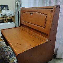 テーブル　ベンチ椅子×3の画像