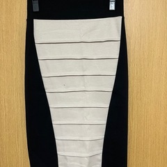 タイトスカート　黒ベージュ　秋冬 あげますの画像